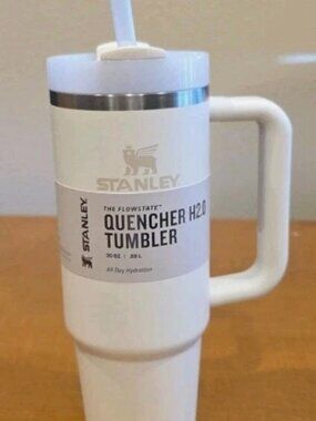 Stanley Quencher H2.0 FlowState 30oz Tumbler - Cream